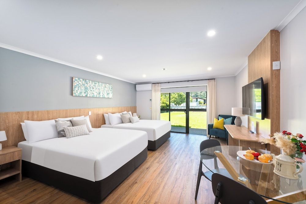 Superior Twin Room, 2 Queen Beds, Non Smoking, Air conditioning