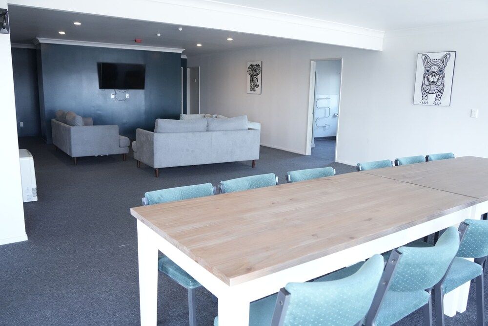 ACCOMMODATION GATEWAY MOTEL Apartment, Balcony 13