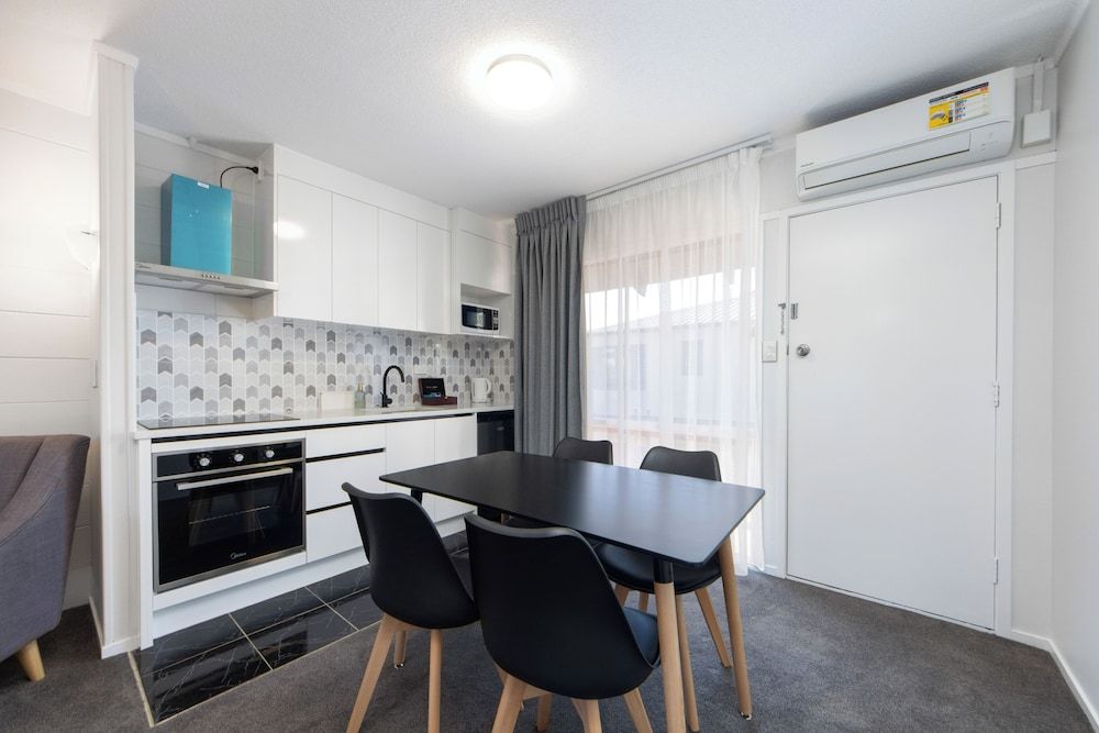 Epsom Motel Deluxe Suite, 1 Bedroom 2