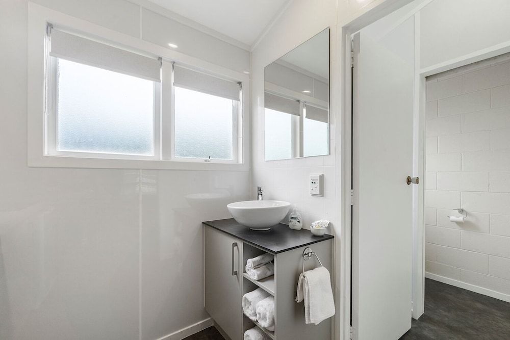 Tower Road Motel Studio Unit 6