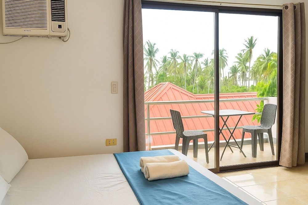 Yayay Siargao Basic Studio, Balcony, Courtyard View 7