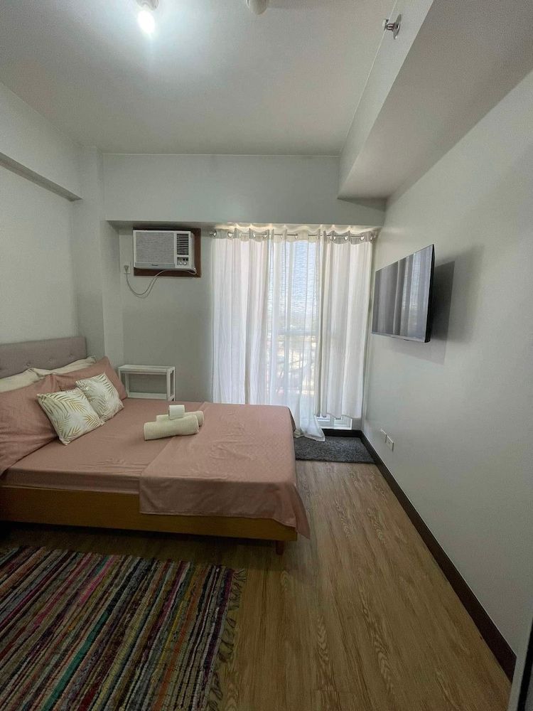 Verdon Parc Davao City by darpm Condo, 1 Bedroom, Balcony, City View 3