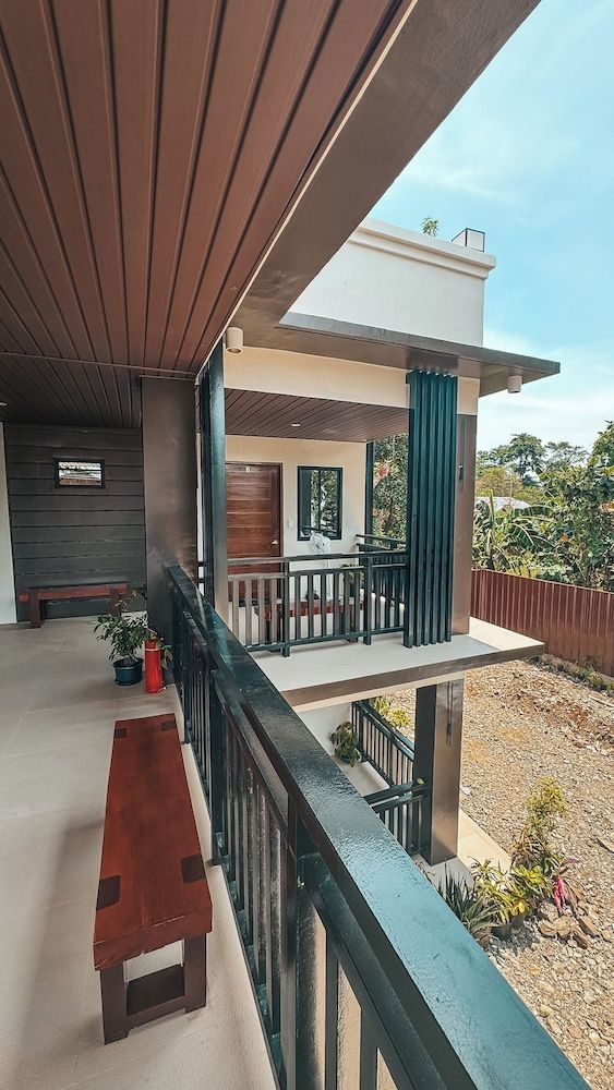 Tiwis Travellers Inn Standard Studio, Balcony 10