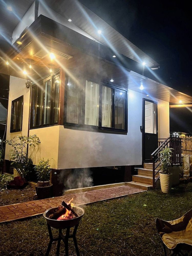 Bloomstone Urban Chill Cabin Cabin, 1 Bedroom, Smoking, Garden View 55