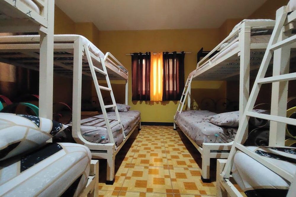 Sea Urchin Hotel near Hundred Islands Shared Dormitory 3