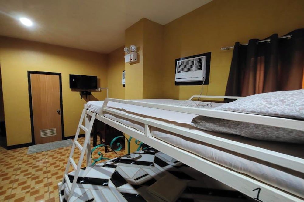 Sea Urchin Hotel near Hundred Islands Shared Dormitory 5