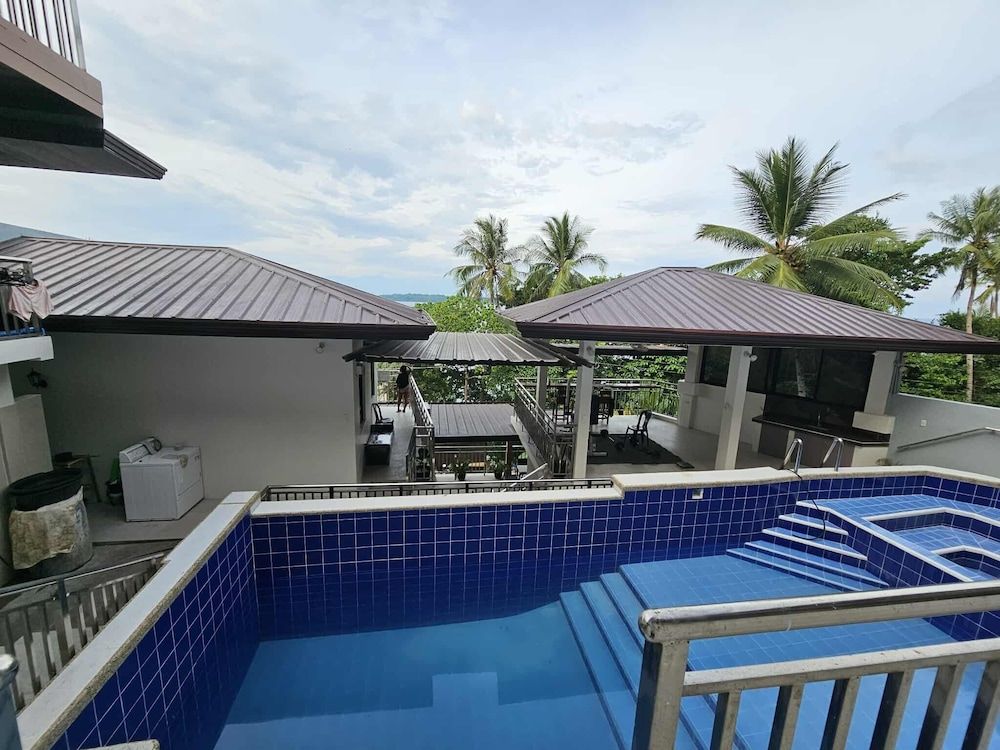 Eagle's Nest Beach Resort- Samal Island Apartment with Balcony 5
