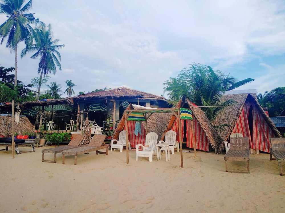 Amwani Beach Camp Comfort Tent, Sea View 9