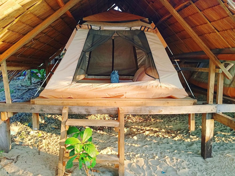 Amwani Beach Camp Comfort Tent, Sea View 6