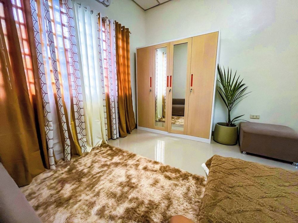 Bloomstone 2BR Family Suite in Gensan House, 2 Bedrooms, Smoking 33