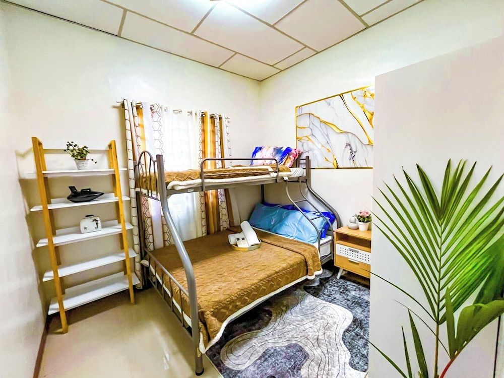 Bloomstone 2BR Family Suite in Gensan House, 2 Bedrooms, Smoking 9