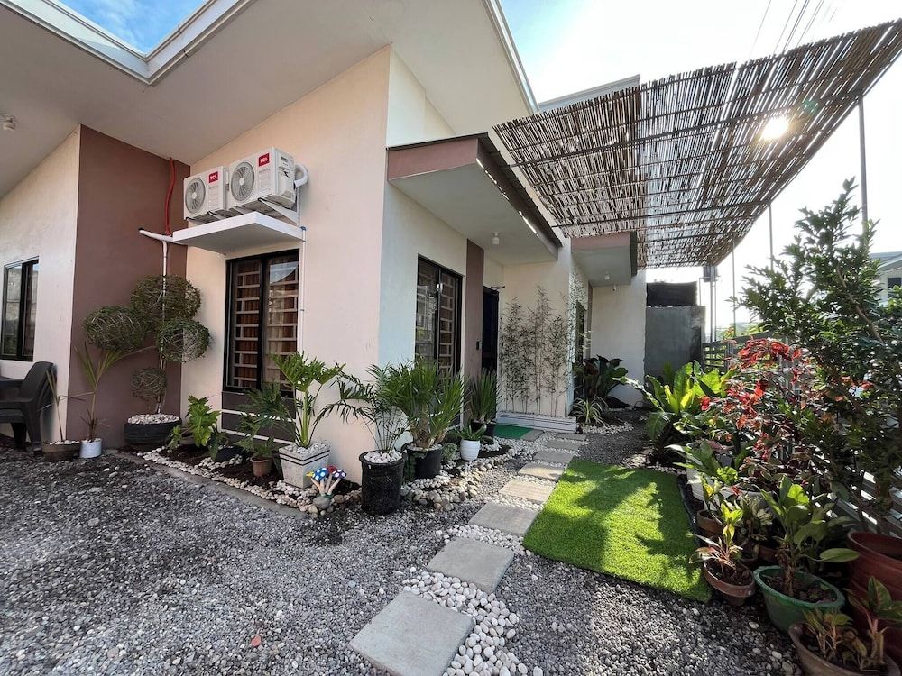Bloomstone 2BR Family Suite in Gensan House, 2 Bedrooms, Smoking 39