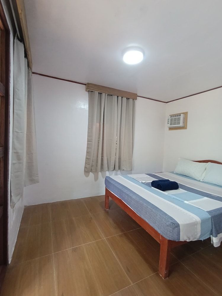 Tay Deling's Garden Cottage with AC 2