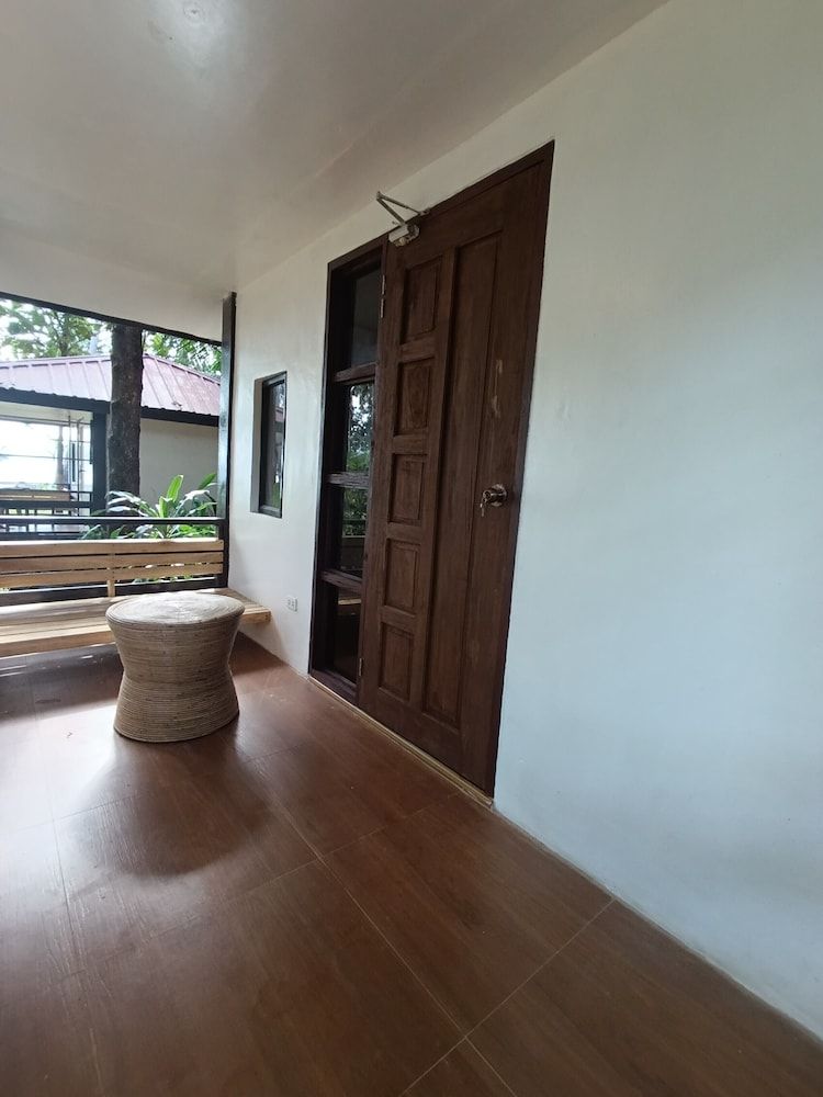 Tay Deling's Garden Cottage with AC 3