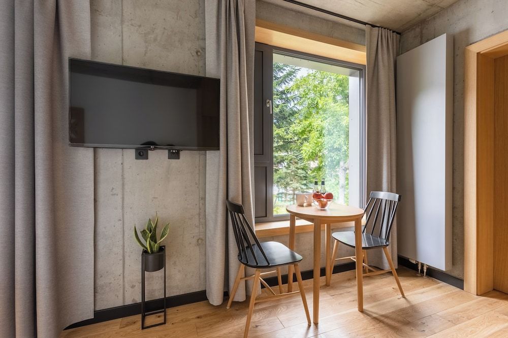 Basic Double or Twin Room, Mountain View