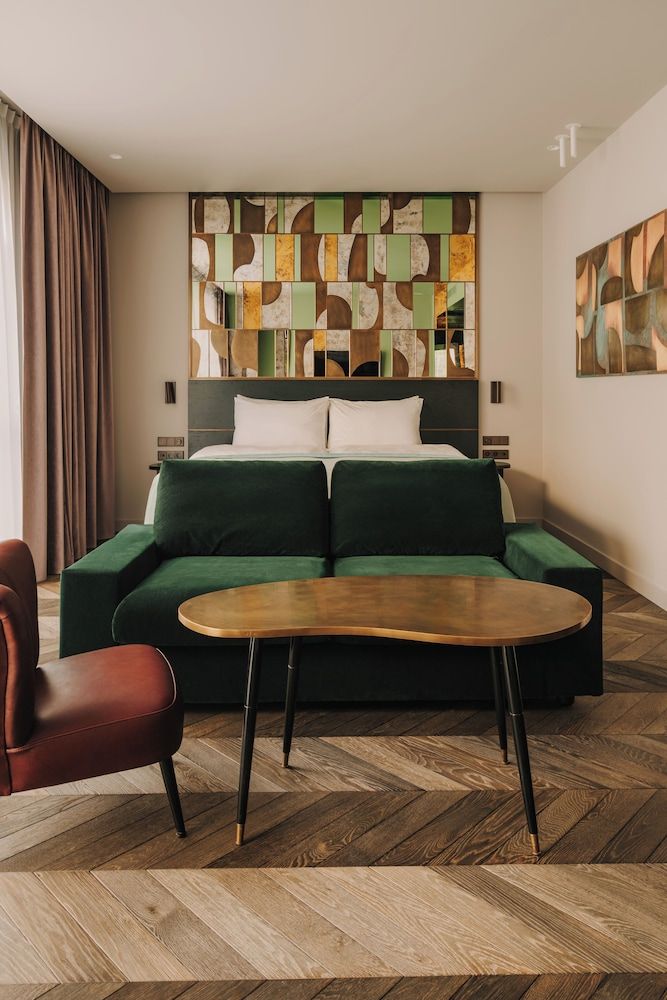 The Cyrus Hotel Studio Suite 5