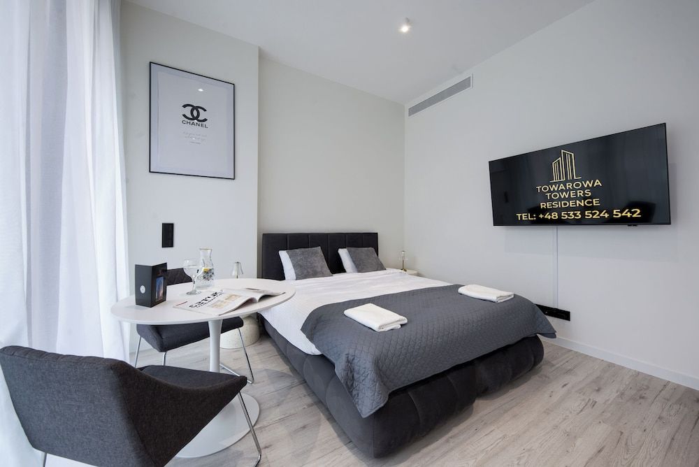 Towarowa Towers Residences Deluxe Studio, Courtyard View 6