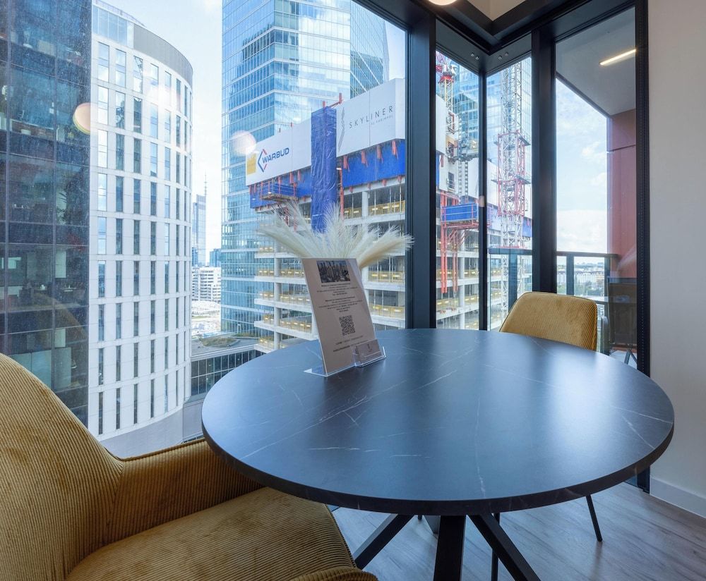 Towarowa Towers Residences Deluxe Studio, Courtyard View 12