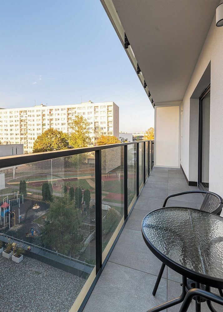 RentPlanet- Apartament Ząbkowska II Classic Studio, Balcony 8