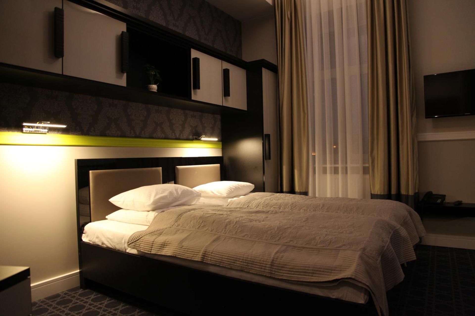 Hotel Kamienica Junior Suite with Kitchenette 2