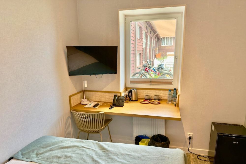 Economy Single Room