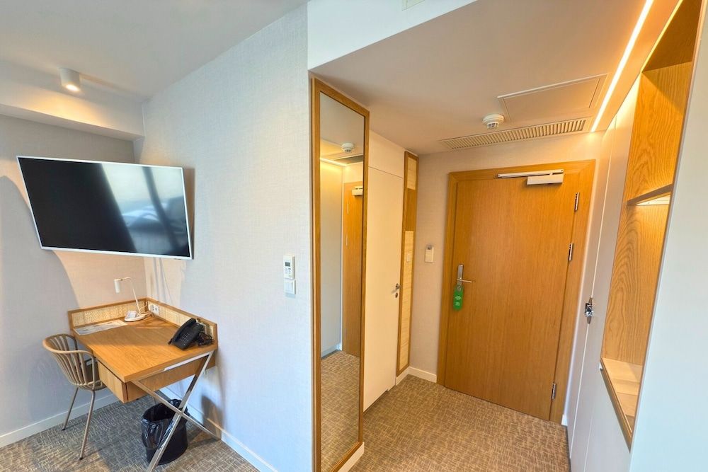 Hotel Zhong Hua Deluxe Double Room, Partial Sea View 2