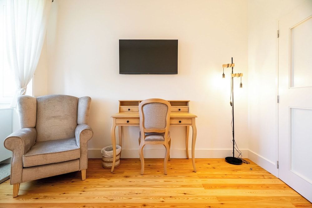 Casa Da Brêa Viana do Castelo Junior Suite, Courtyard View 9