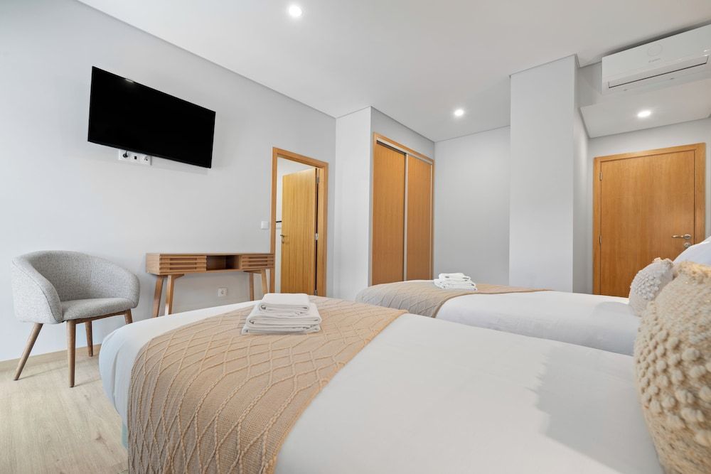 NORTH VIEW GUEST HOUSE Large Double or Twin Room 7