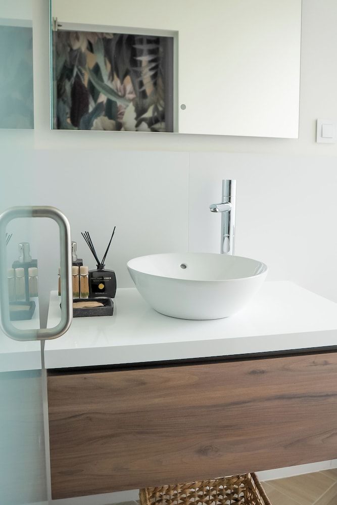 Guest House Jacarandá Faro 2 - Twin Room, Courtyard View 6