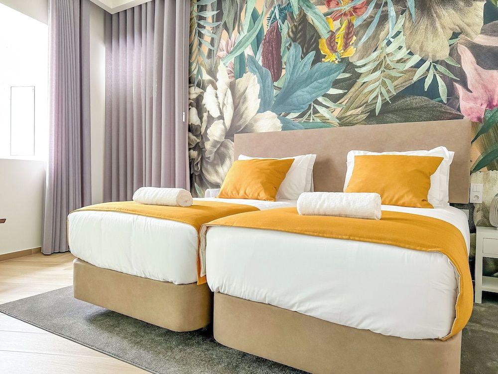 Guest House Jacarandá Faro 2 - Twin Room, Courtyard View 2