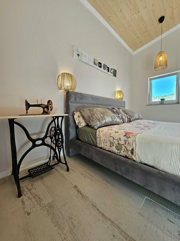 Portugals Infinity Eco Suite Resort Double Room, Mountain View 3