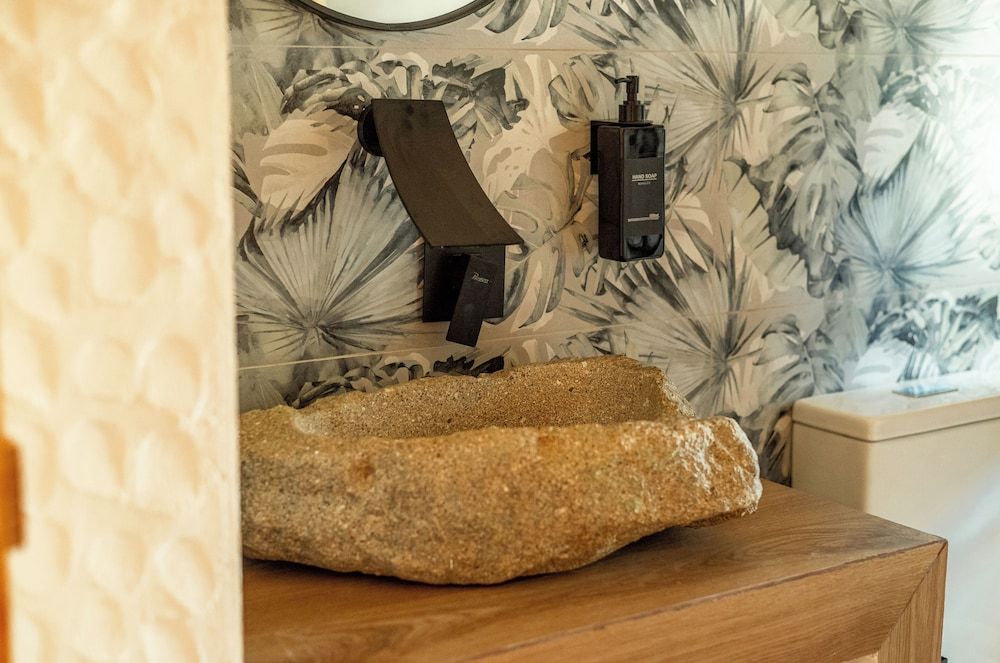 Portugals Infinity Eco Suite Resort Double Room, Mountain View 9