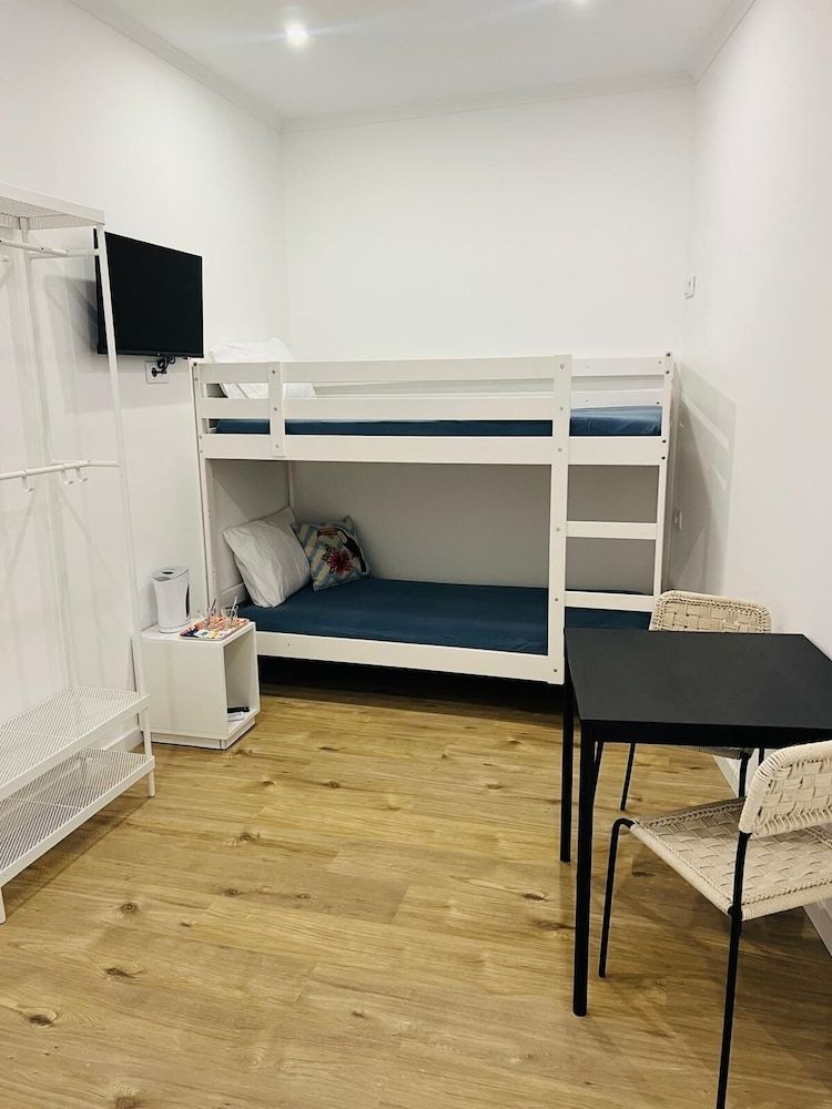 Riad'a Praia Quadruple Room, Courtyard View 4