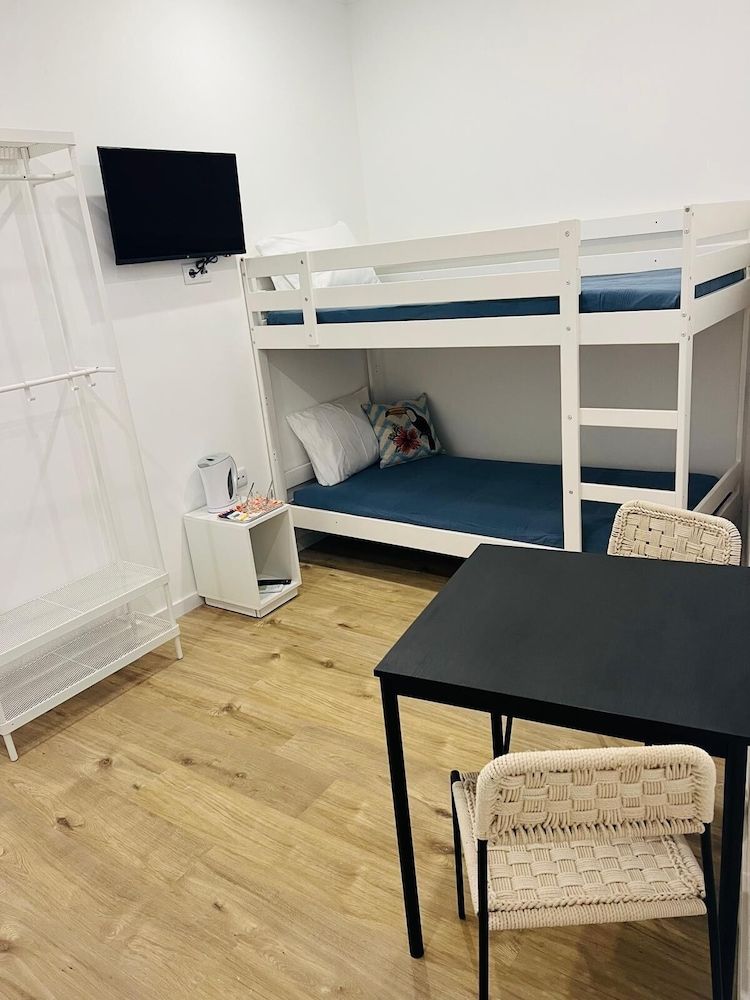 Riad'a Praia Quadruple Room, Courtyard View 8