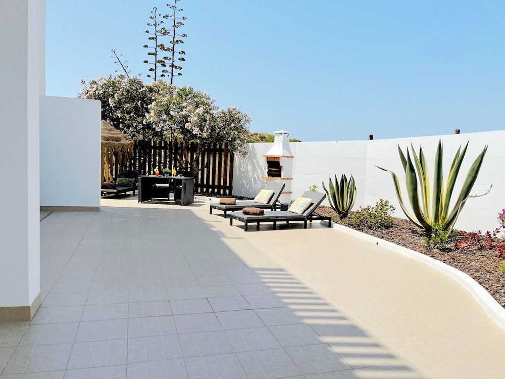 Dune Pearl Villa - Private Spa - Exclusive Pool, Sauna & Beach Access - Duna Parque Resorts & Hotels Villa, Patio, Poolside 11