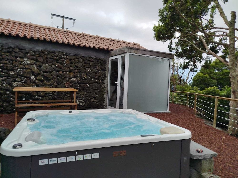 Aldeia dos Caldeirões Standard Villa, 1 Bedroom, Hot Tub, Poolside 11