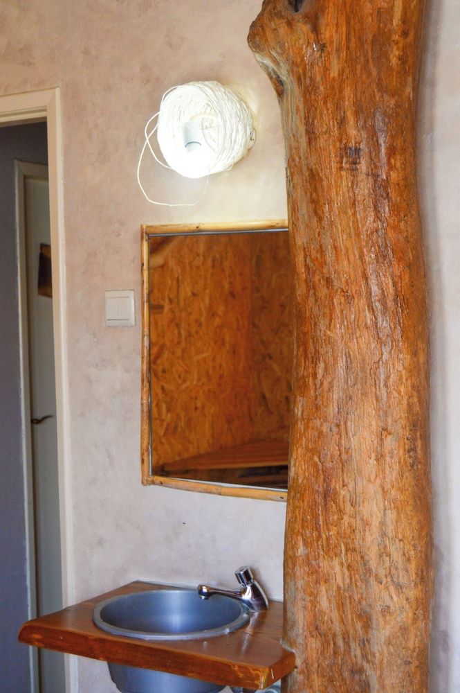 Eco Hostel - Tribo da Praia Basic Double Room, City View 10