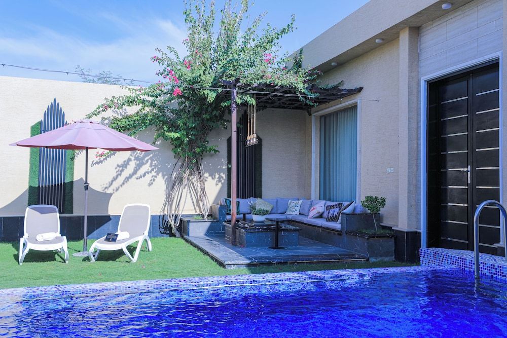 Lamar Park Resort Deluxe Chalet, Patio, Garden View 4