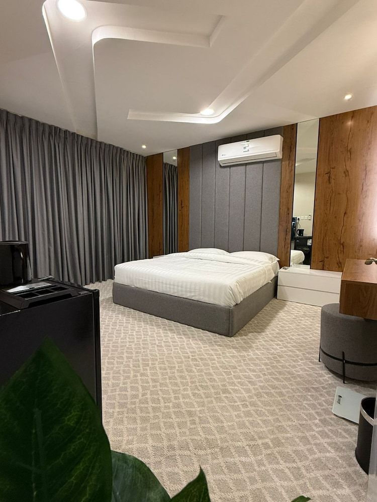 Coral Hotel Apartments Luxury Studio 3