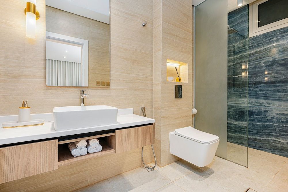 Luxurious 2-br Flat Almughrizat Apartment (2 Bedrooms) 9