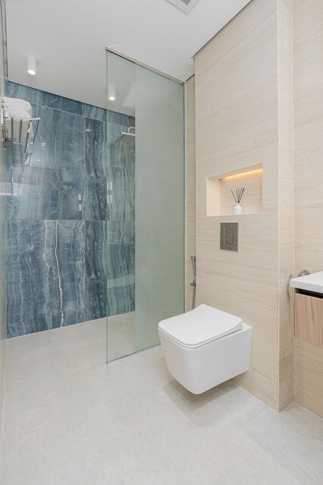 Lovely & Stylish 2-bedroom Flat in Almughrizat Apartment (2 Bedrooms) 16