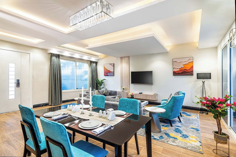 Renium Al Qairawan Resort - Riyadh Family Villa, Garden View, Poolside 14