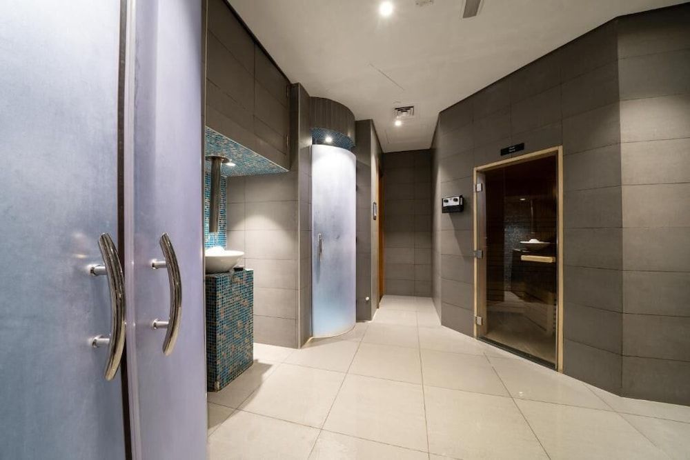 DAMAC Super Luxury Two Bedroom Apartment Apartment, 2 Bedrooms, Private Bathroom, City View 6