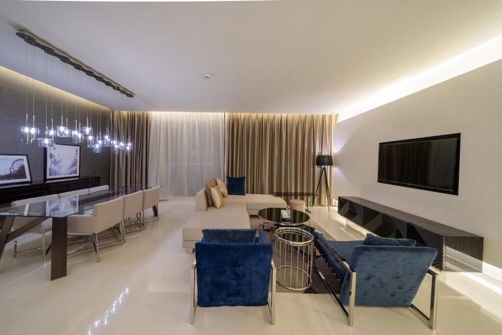 DAMAC Super Luxury Two Bedroom Apartment Apartment, 2 Bedrooms, Private Bathroom, City View 10