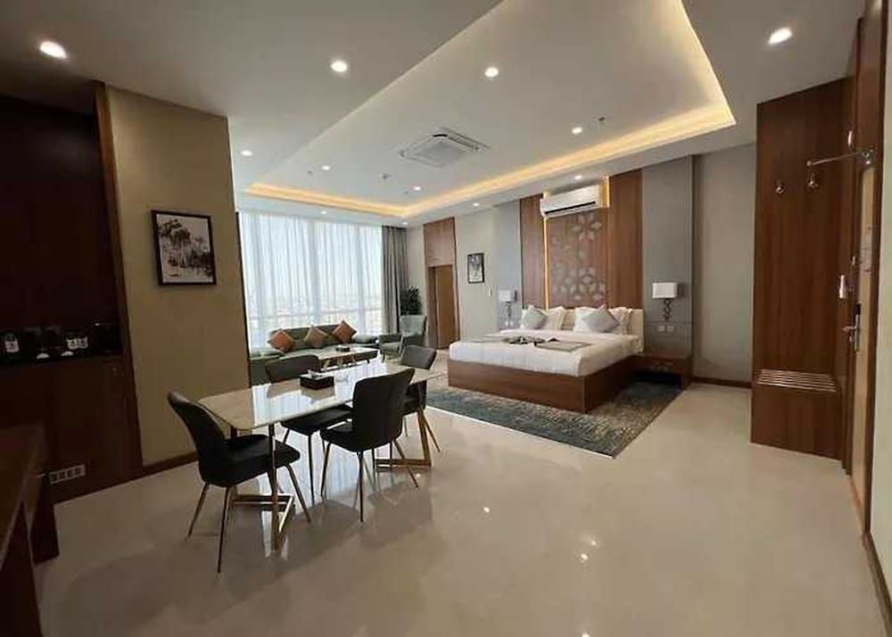 Executive Suite