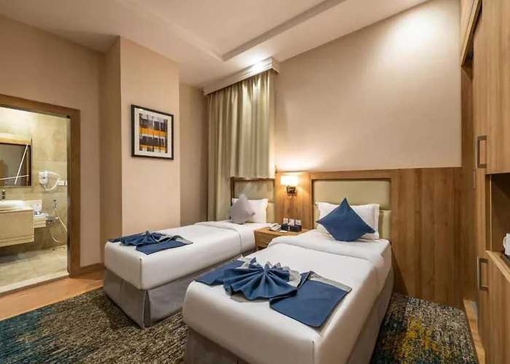 Junior Suite, 1 King Bed