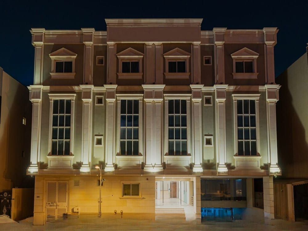 Sophisticated & Luxury Apartment in Almughrizat Apartment (1 Bedroom) 11