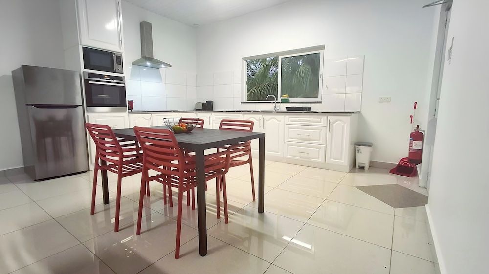 Trwa Koko Self Catering Deluxe Apartment 3