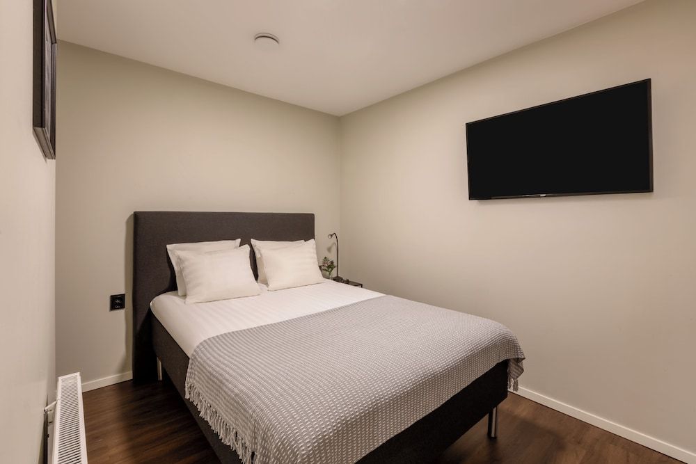 Bob W Stockholm Gamla Stan Pocket - No Windows 2