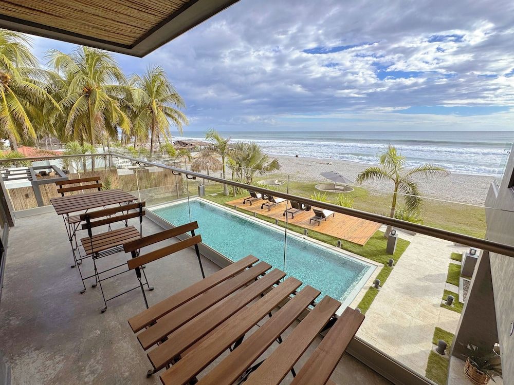 Standard Triple Room, Balcony, Sea View